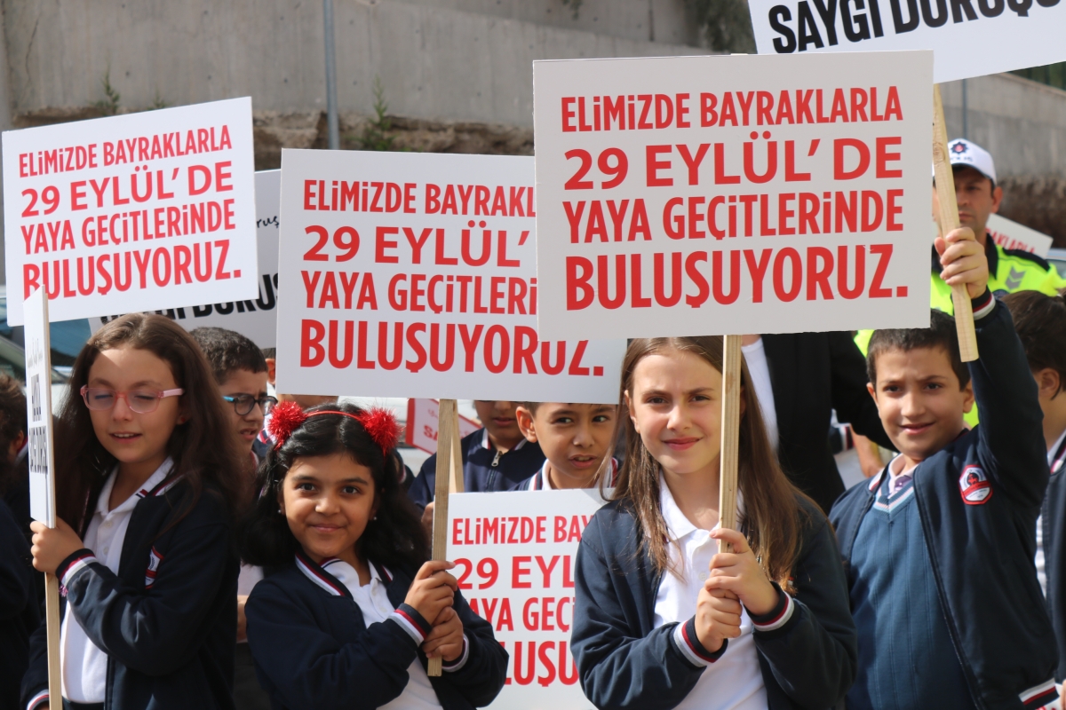 Gölbaşı’nda yaya geçidi uygulaması