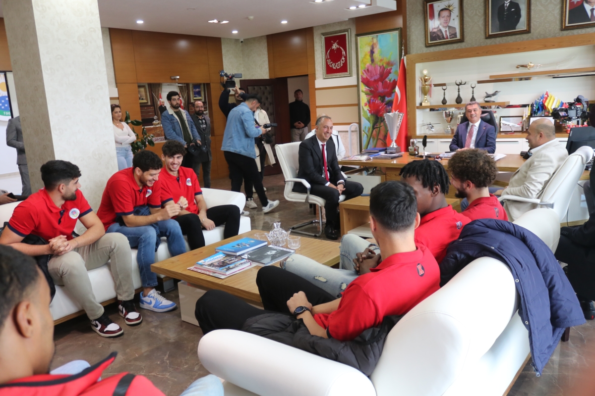 Gölbaşı Belediyesi TED Ankara Kolejlilerden ziyaretler