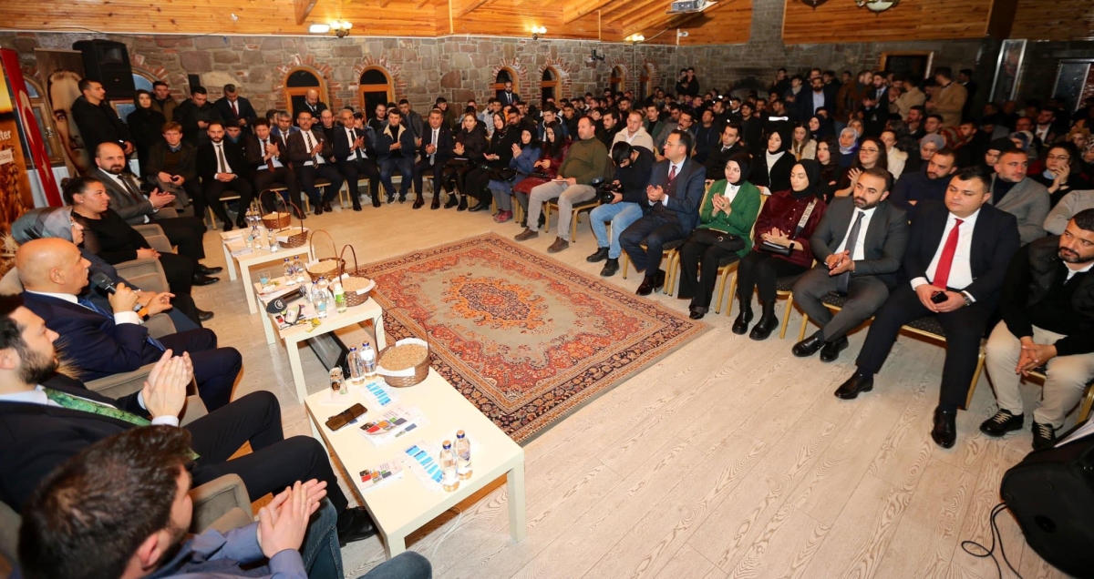 Bakan Kirişci, ‘Genç Çiftçi Buluşması’ etkinliğine katıldı