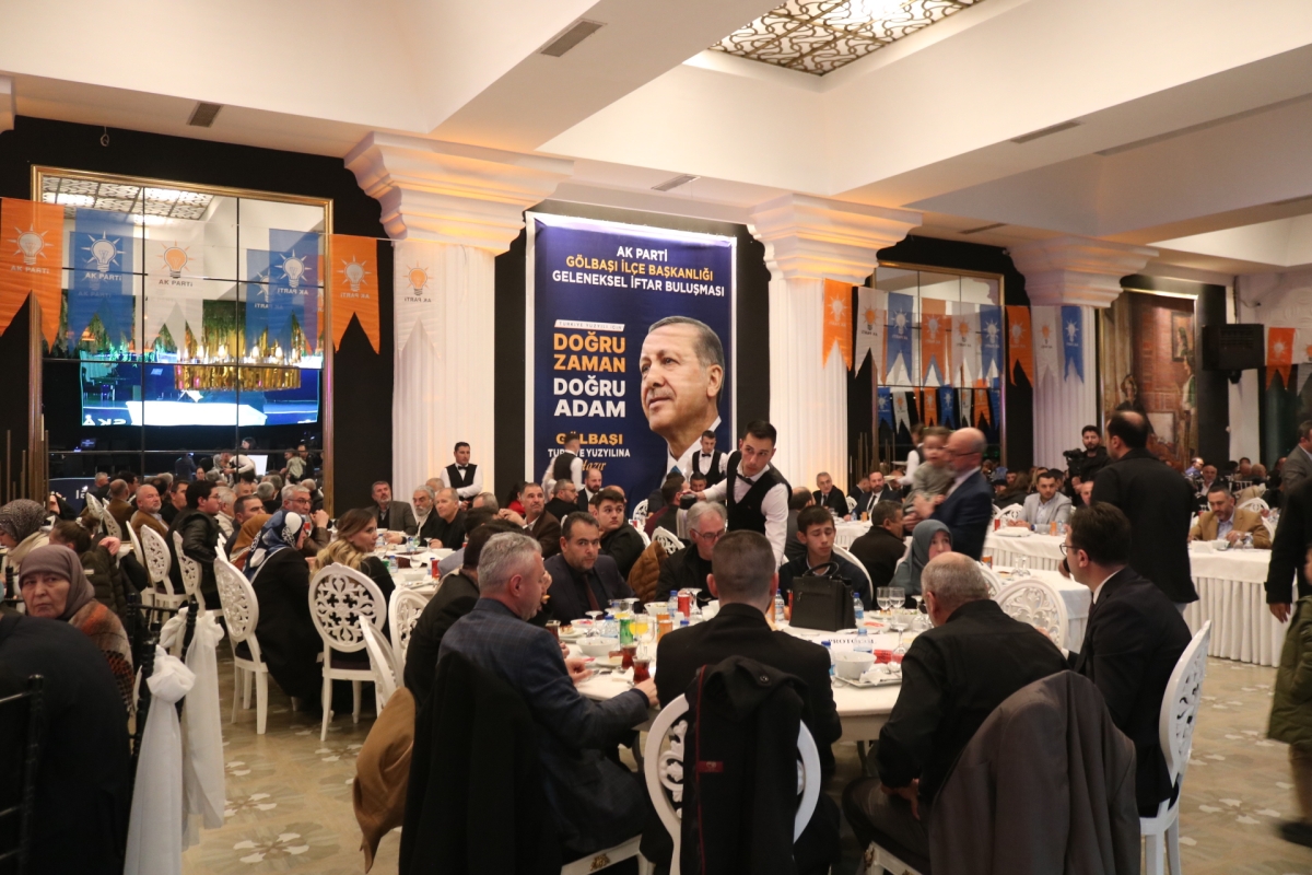AK Parti Gölbaşı İlçe Teşkilatı iftar programında bir araya geldi