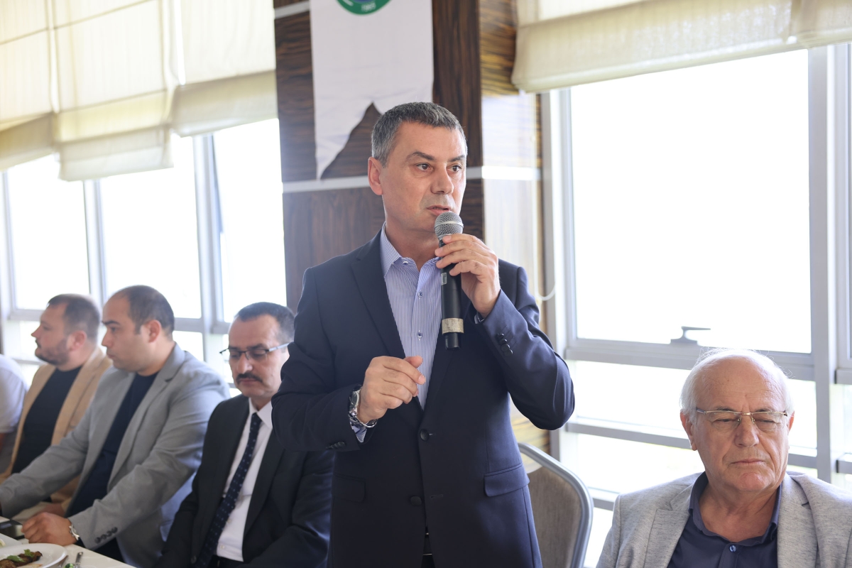 BAŞKAN ŞİMŞEK, EMLAK DANIŞMANLARIYLA KAHVALTIDA BULUŞTU