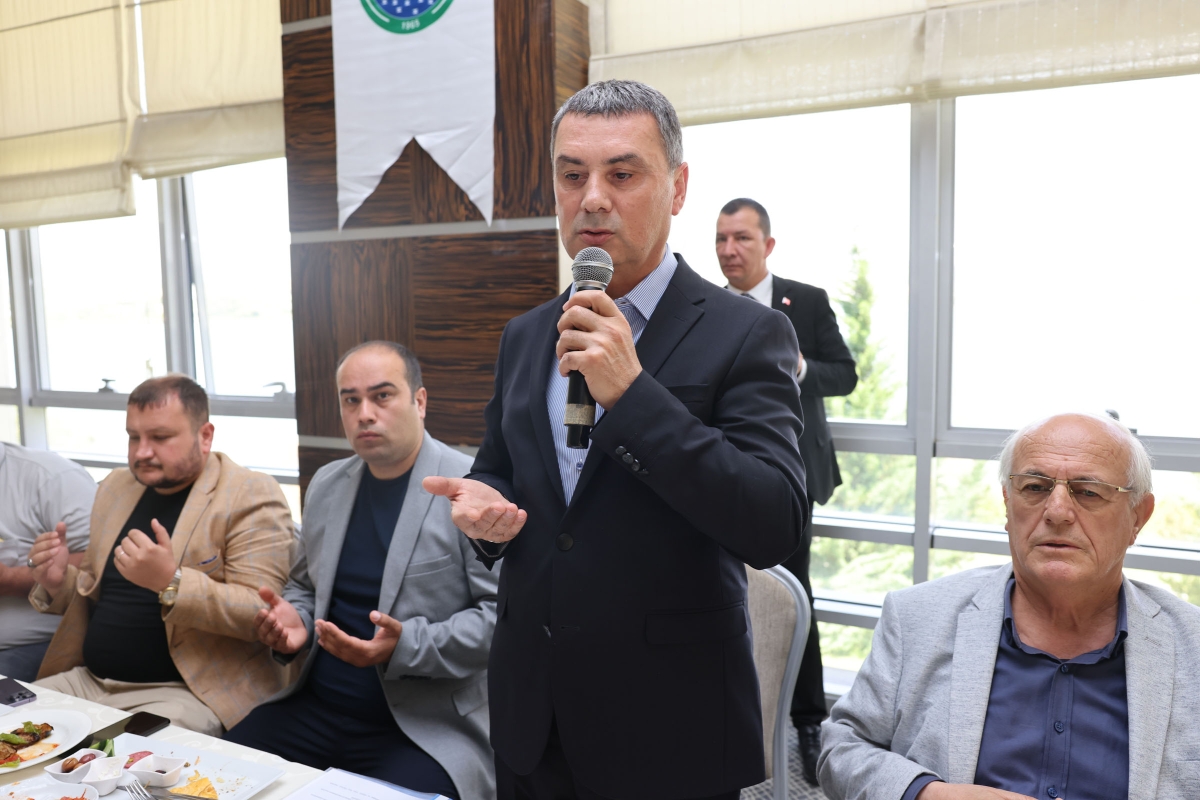 BAŞKAN ŞİMŞEK, EMLAK DANIŞMANLARIYLA KAHVALTIDA BULUŞTU