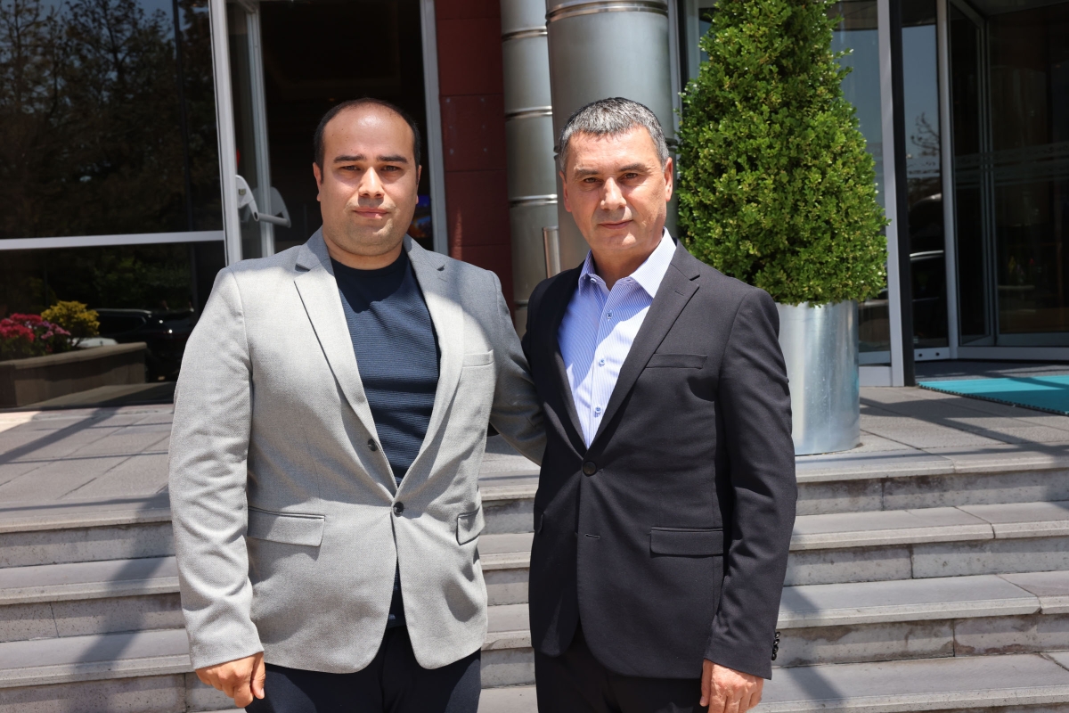BAŞKAN ŞİMŞEK, EMLAK DANIŞMANLARIYLA KAHVALTIDA BULUŞTU
