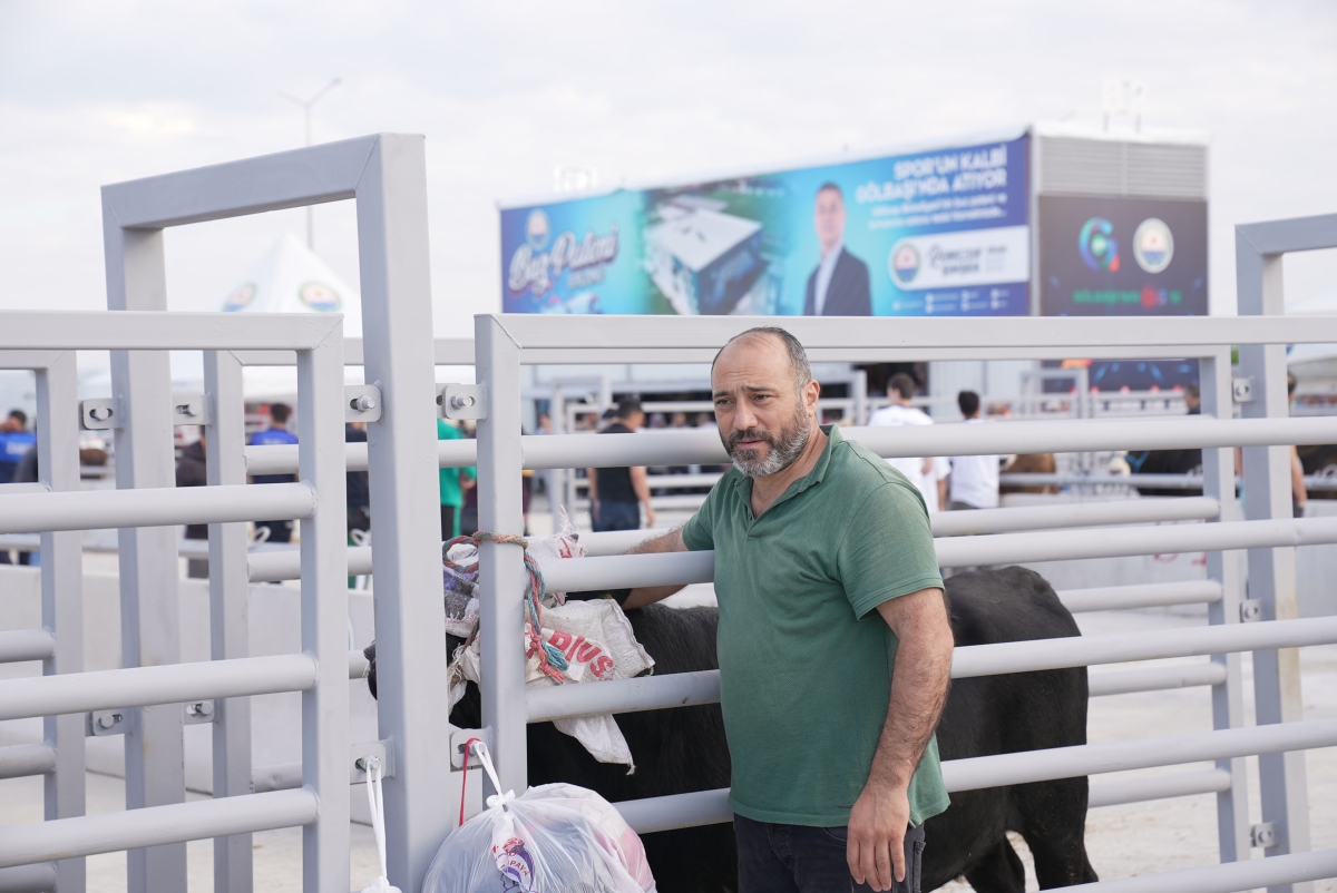 Gölbaşı Modern Kurban Satış ve Kesim merkezinde Bayram heyecanı