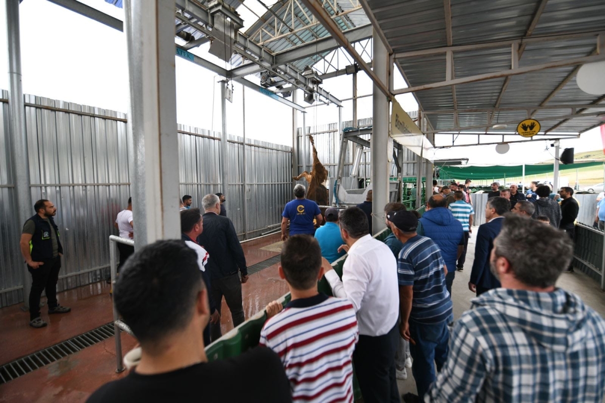 Vatandaşlardan Pursaklar Kurban Satış ve Kesim alanına tam not