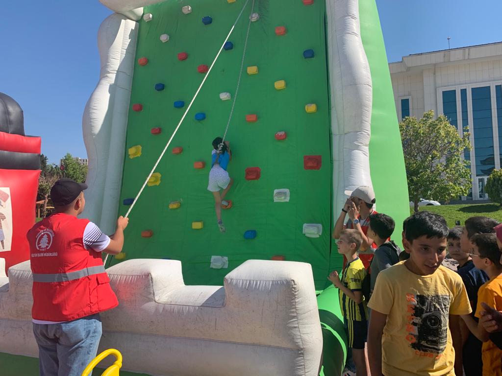 Pursaklar Çocuk Şenliği başladı