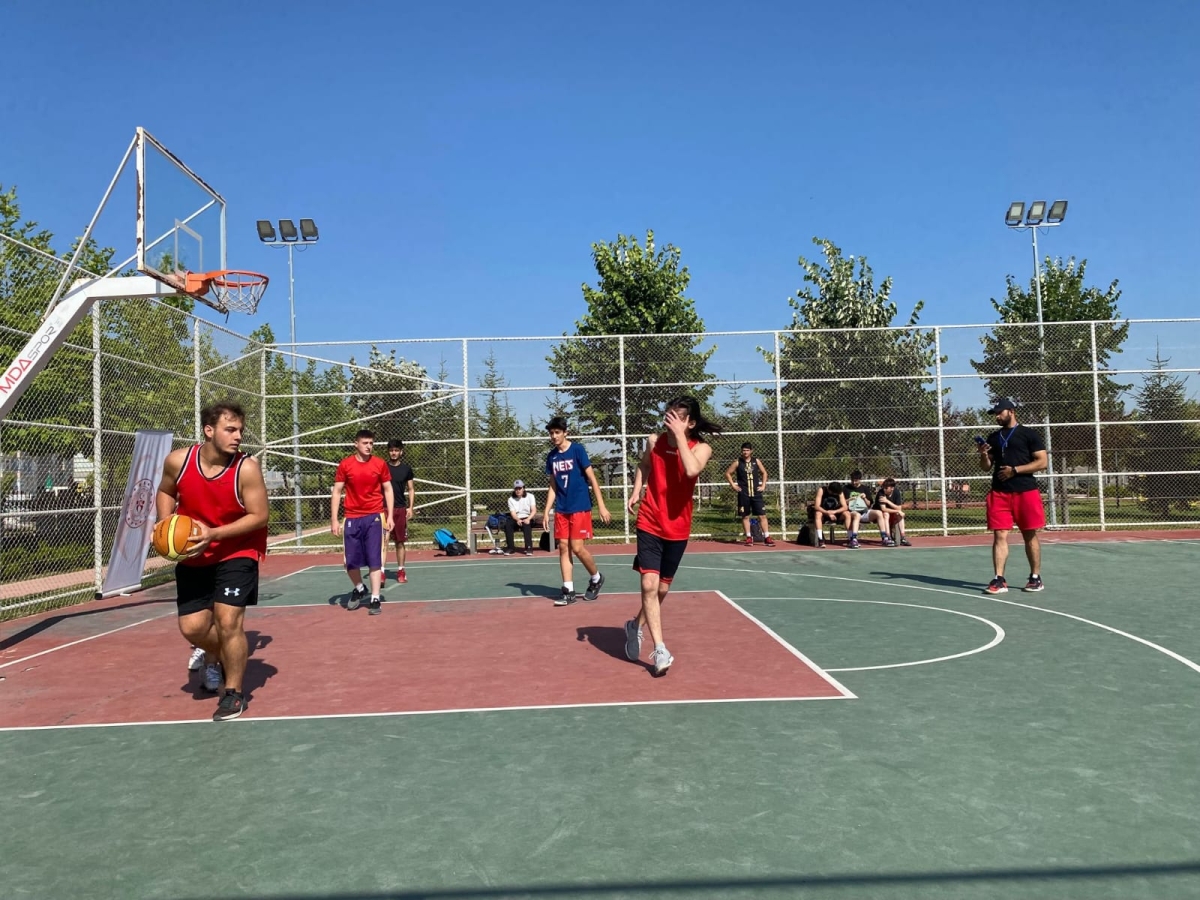 Gölbaşı’nda ‘Sokak Basketbolu Turnuvası’ düzenlendi