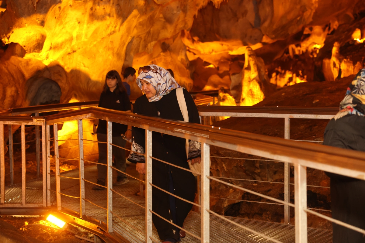 Tulumtaş Mağarası vatandaşların ziyaretine açıldı