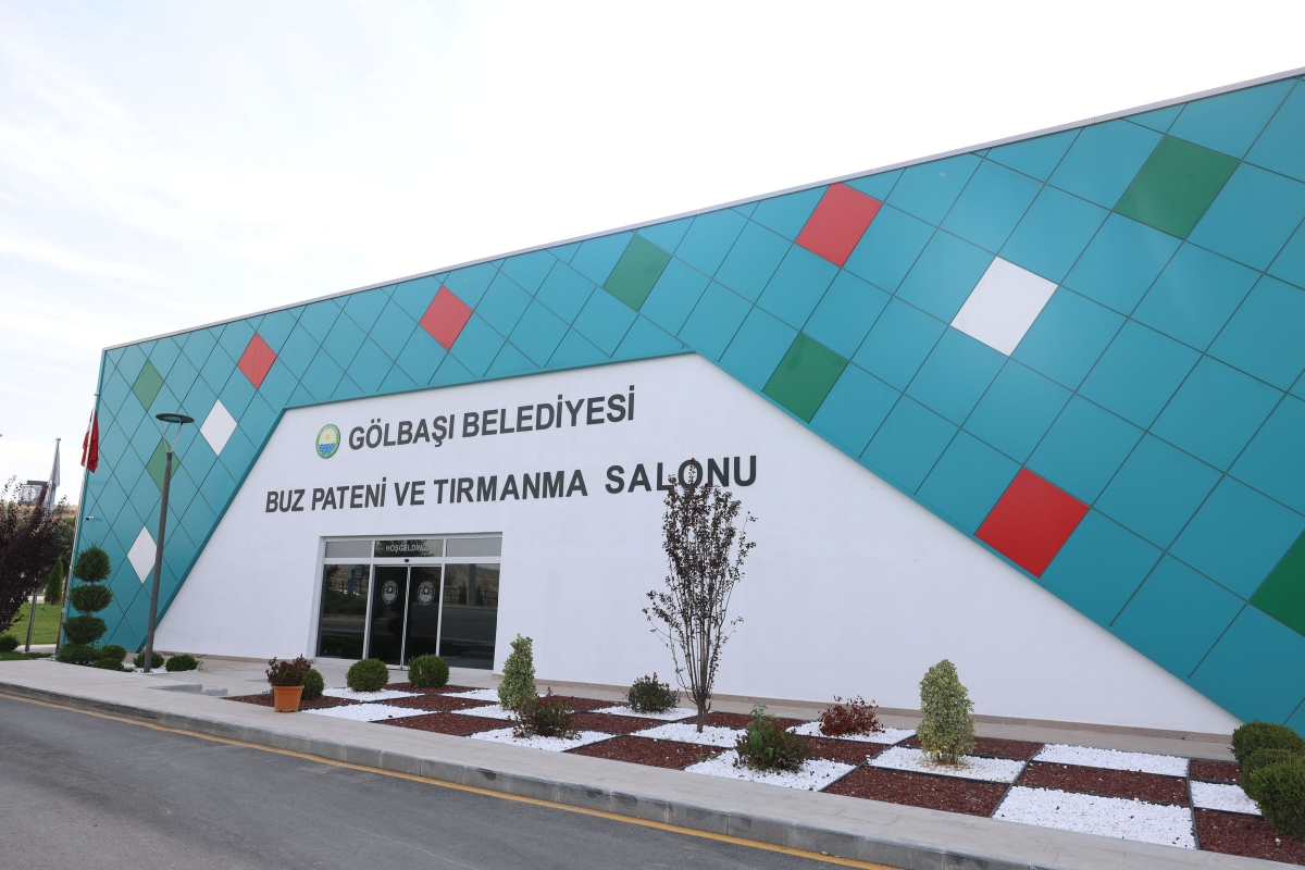 Gölbaşı Belediyesi “Buz Pateni ve Tırmanma Salonu” Açıyor