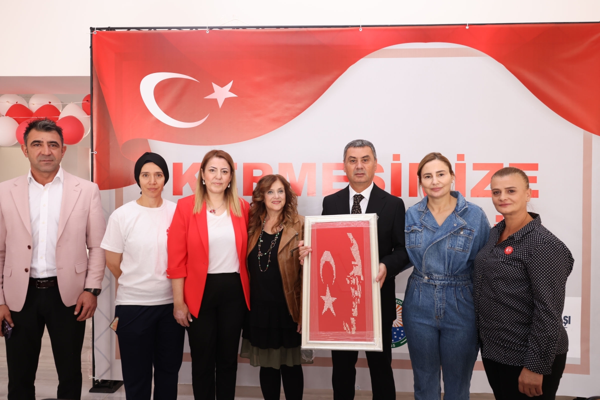 Kızılcaşar Kültür Merkezi’nde el emeği göz nuru ürünler sergilendi