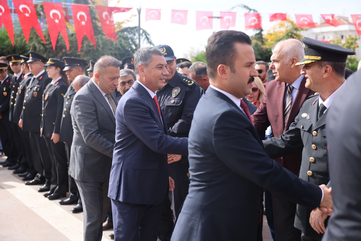 Gölbaşı’nda 29 Ekim Cumhuriyet Bayramı’nın 100. Yıl dönümü resmî törenle kutlandı