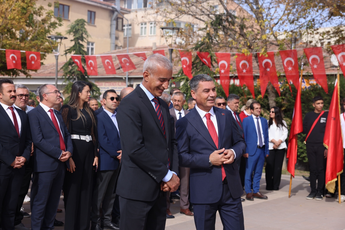 Gölbaşı’nda 29 Ekim Cumhuriyet Bayramı’nın 100. Yıl dönümü resmî törenle kutlandı