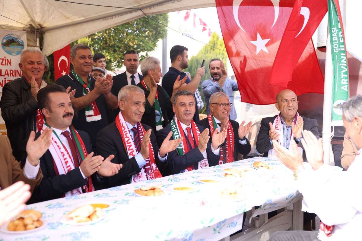 Gölbaşı’nda 29 Ekim Cumhuriyet Bayramı’nın 100. Yıl dönümü resmî törenle kutlandı