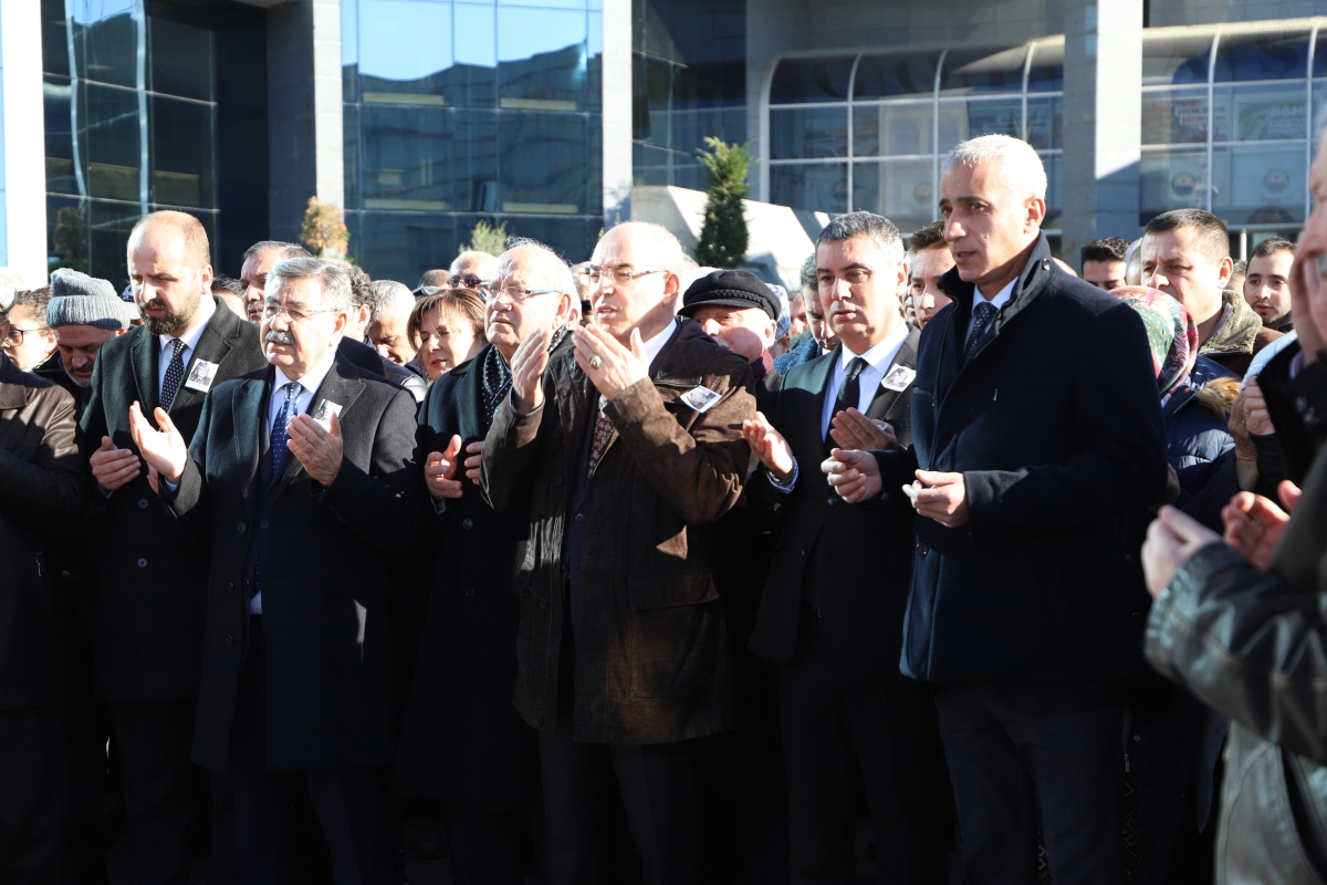 Gölbaşı Eski Belediye Başkanı Dr. Cevdet Kara son yolculuğuna uğurlandı