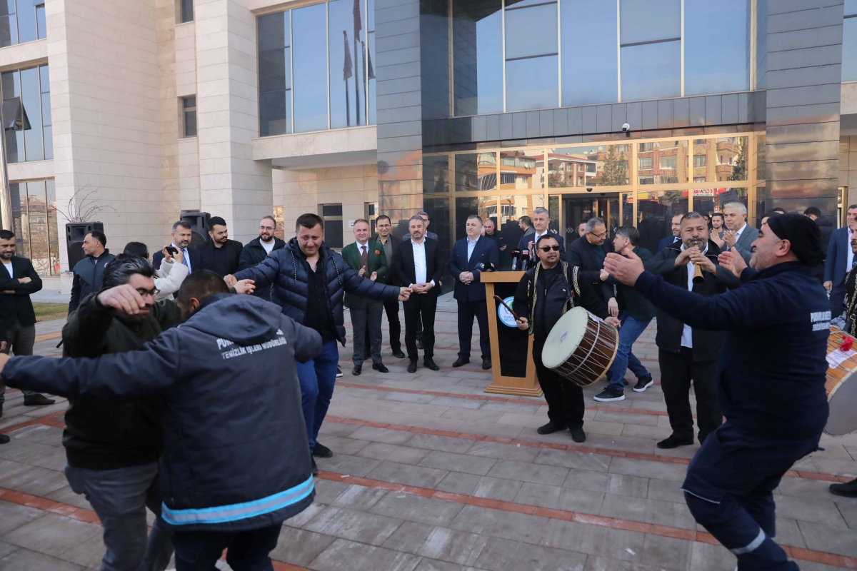 ERTUĞRUL BAŞKAN’DAN İŞÇİLERE EK ZAM MÜJDESİ