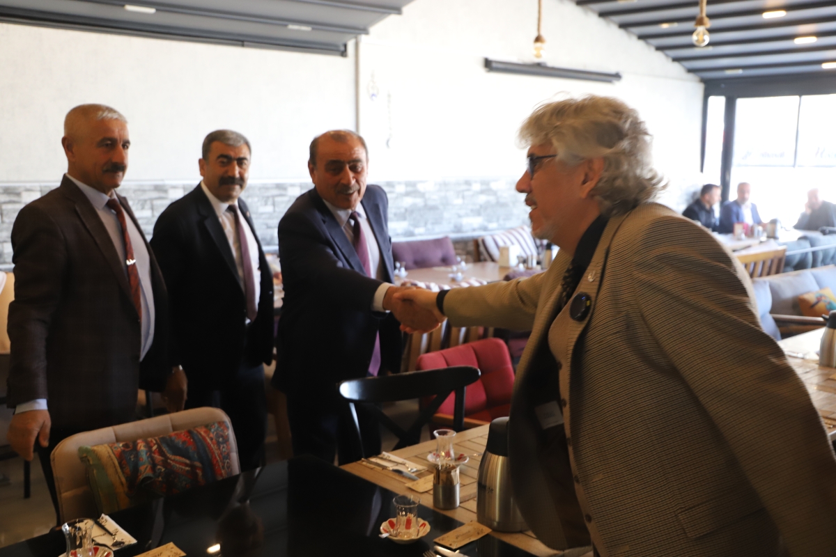 YRP Gölbaşı Belediye Başkan Adayı Salih Aydemir, Muhtarlarla Buluştu