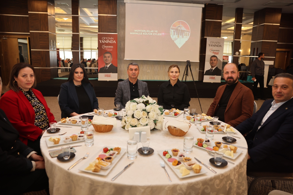 BAŞKAN ŞİMŞEK, KADIN ESNAFLARLA KAHVALTIDA BULUŞTU