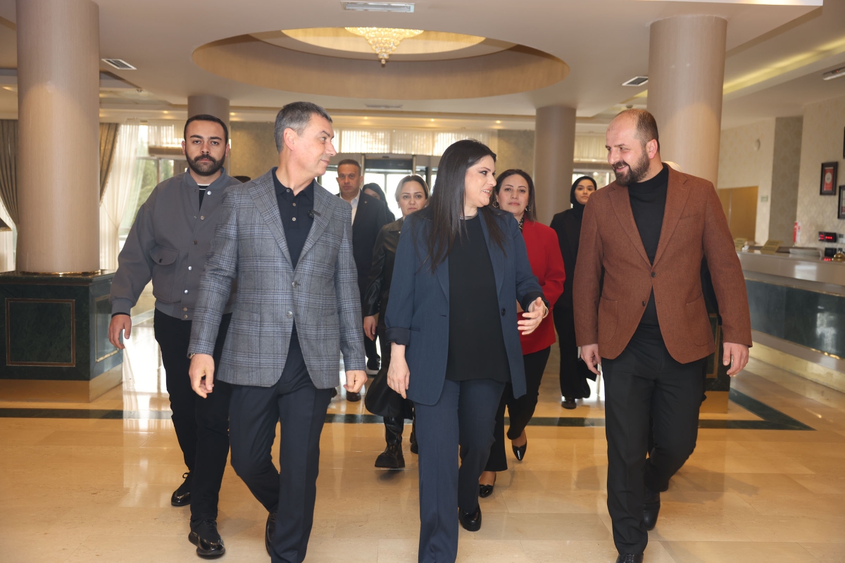 BAŞKAN ŞİMŞEK, KADIN ESNAFLARLA KAHVALTIDA BULUŞTU