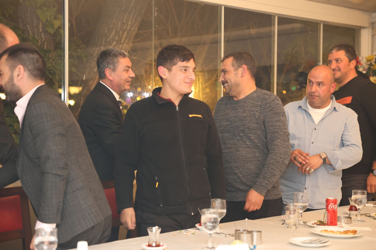 BAŞKAN ŞİMŞEK, YEREL SANATÇILARLA BULUŞTU
