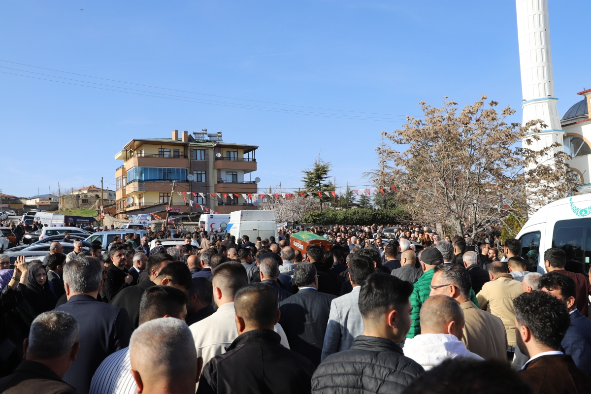 OSMAN KARAASLAN, SON YOLCULUĞUNA UĞURLANDI