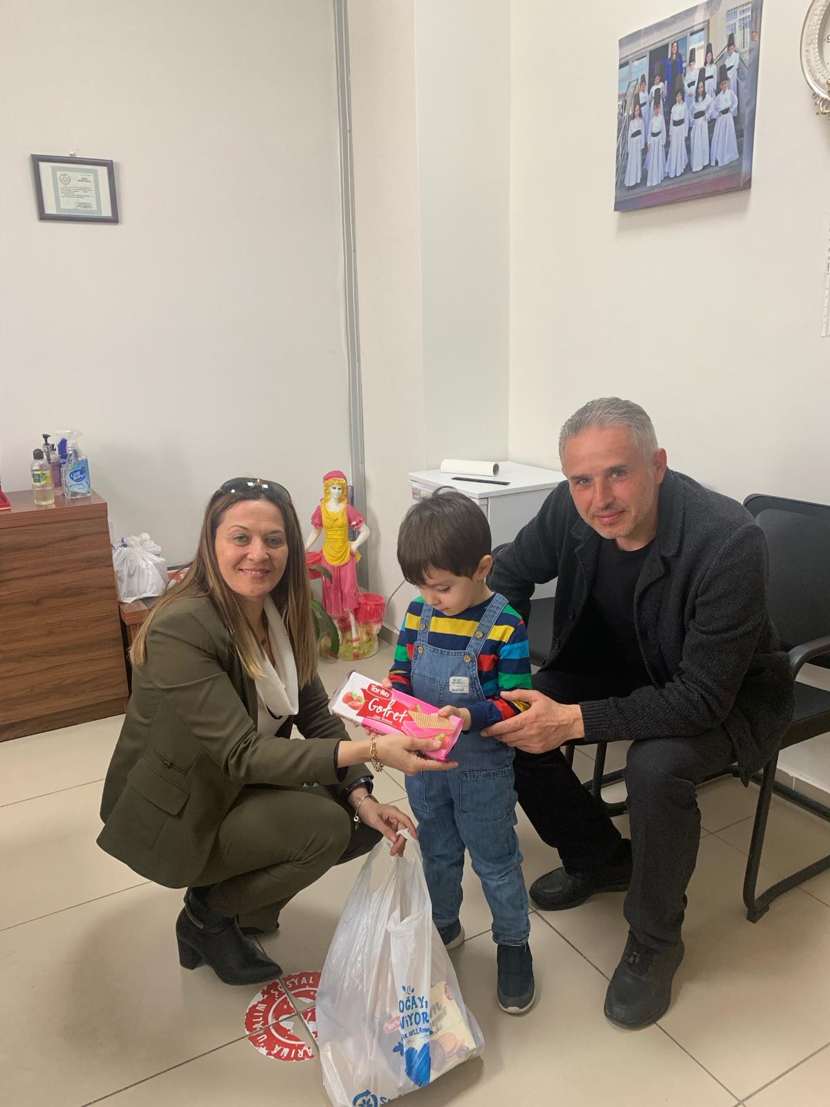 ÖĞRENCİLERDEN FİLİSTİN İÇİN YARDIM KAMPANYASI