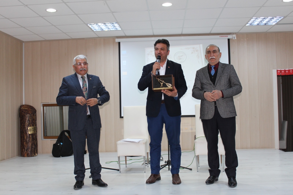 GÖLBAŞI'NDA AŞIKLAR SAHNE ALDI