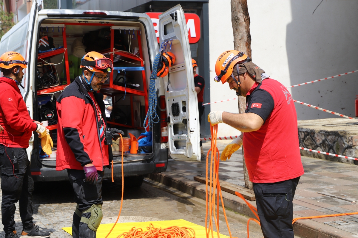 ADAK’TAN NEFES KESEN TATBİKAT