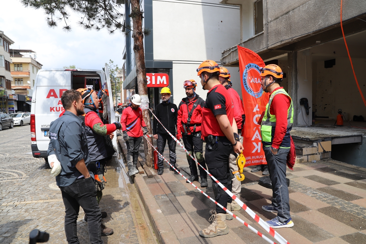 ADAK’TAN NEFES KESEN TATBİKAT