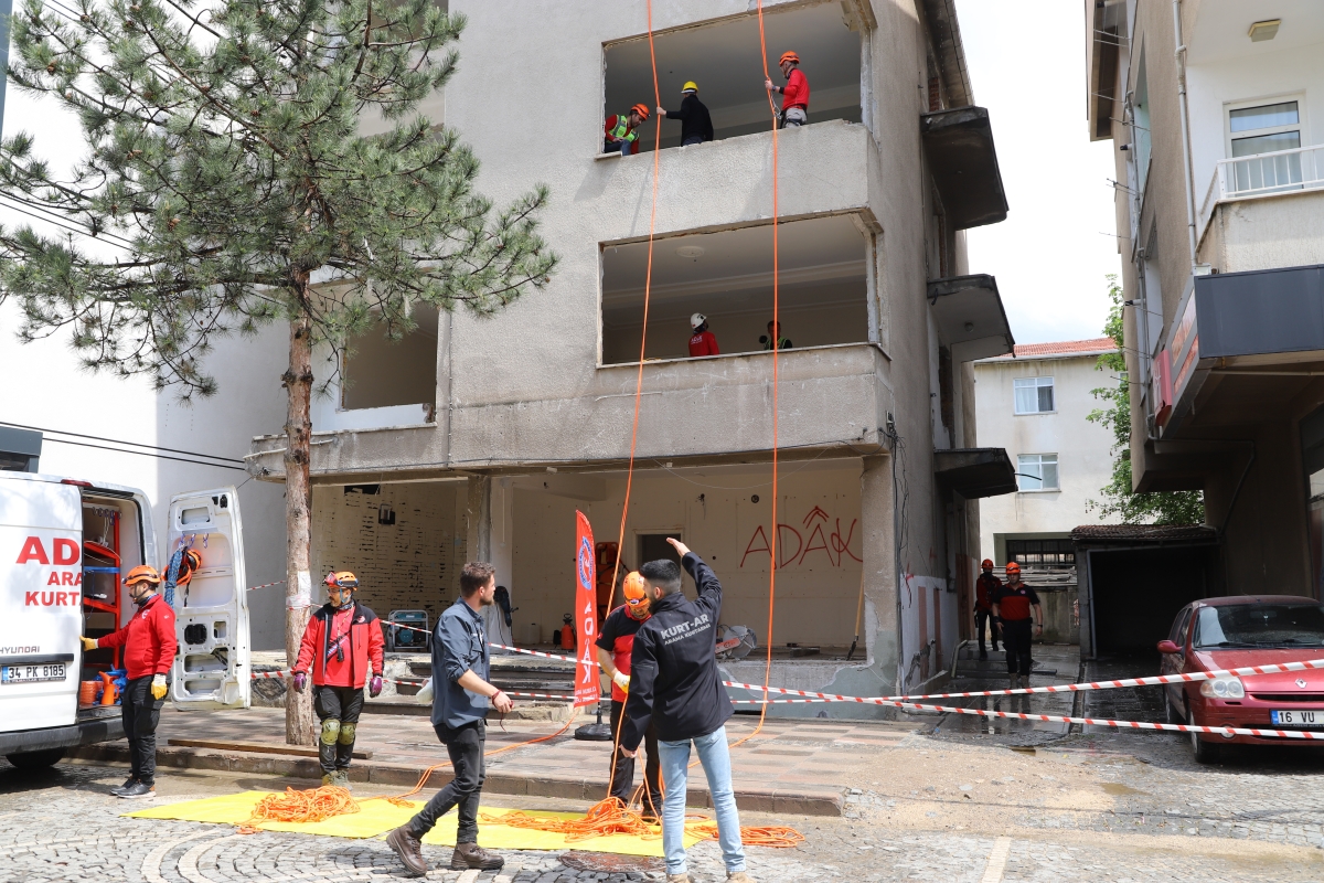 ADAK’TAN NEFES KESEN TATBİKAT