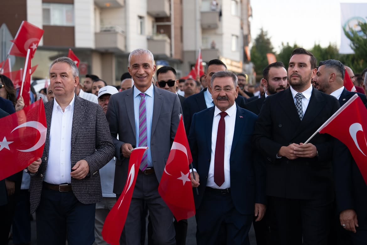 GÖLBAŞI’NDA ÜÇ GÜNLÜK ŞÖLEN, FUNDA ARAR KONSERİYLE SONA ERDİ