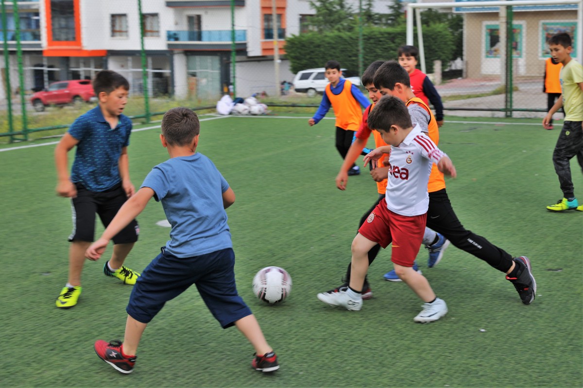 Pursaklar'da Çocuklar Sporla Dolu Bir Yaz Dönemi Geçirdi