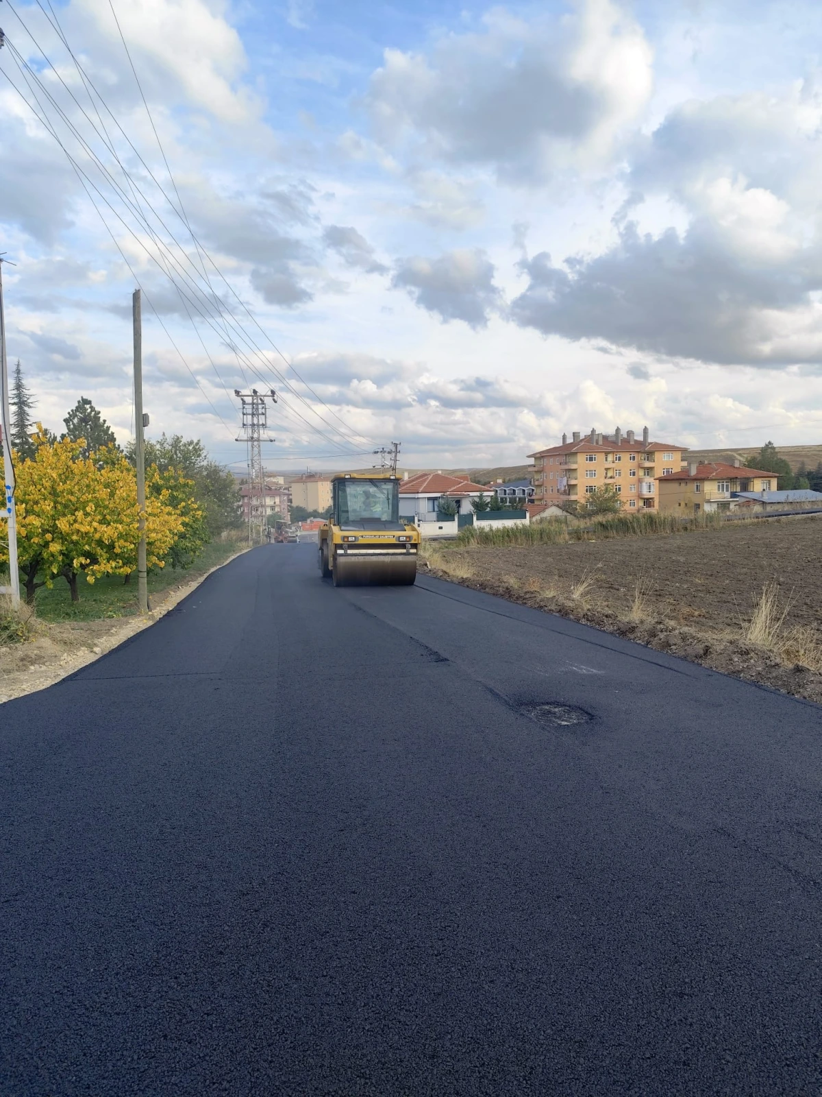 Pursaklar Belediyesi Yol Bakım ve Yenileme Çalışmalarını Sürdürüyor
